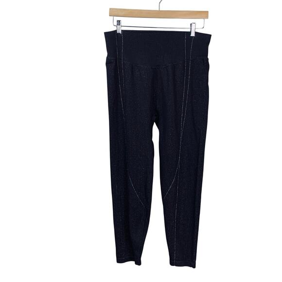 Victoria's Secret Pants - Victoria's Secret Seamless Shimmer High Rise Capri Leggings - Size XXL